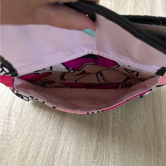 PREOWNED … COACH Makeup Bag / Crossbody Bag - Picture 4 of 7